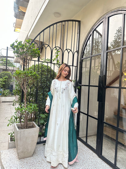 Neelofar